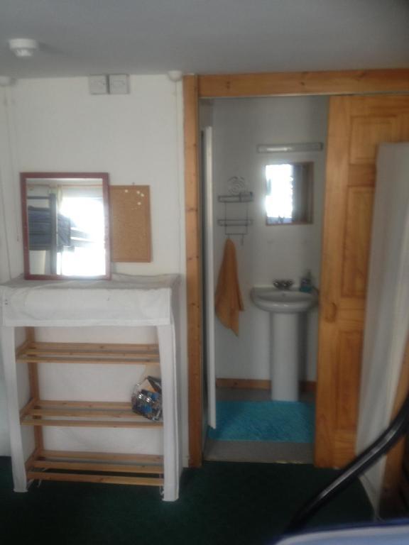 פורטסטיוארט Causeway Coast Independent Hostel חדר תמונה